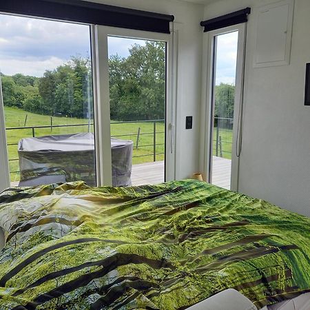Au P'Tit Pre Des Salers Pensionat Hamois Exteriör bild