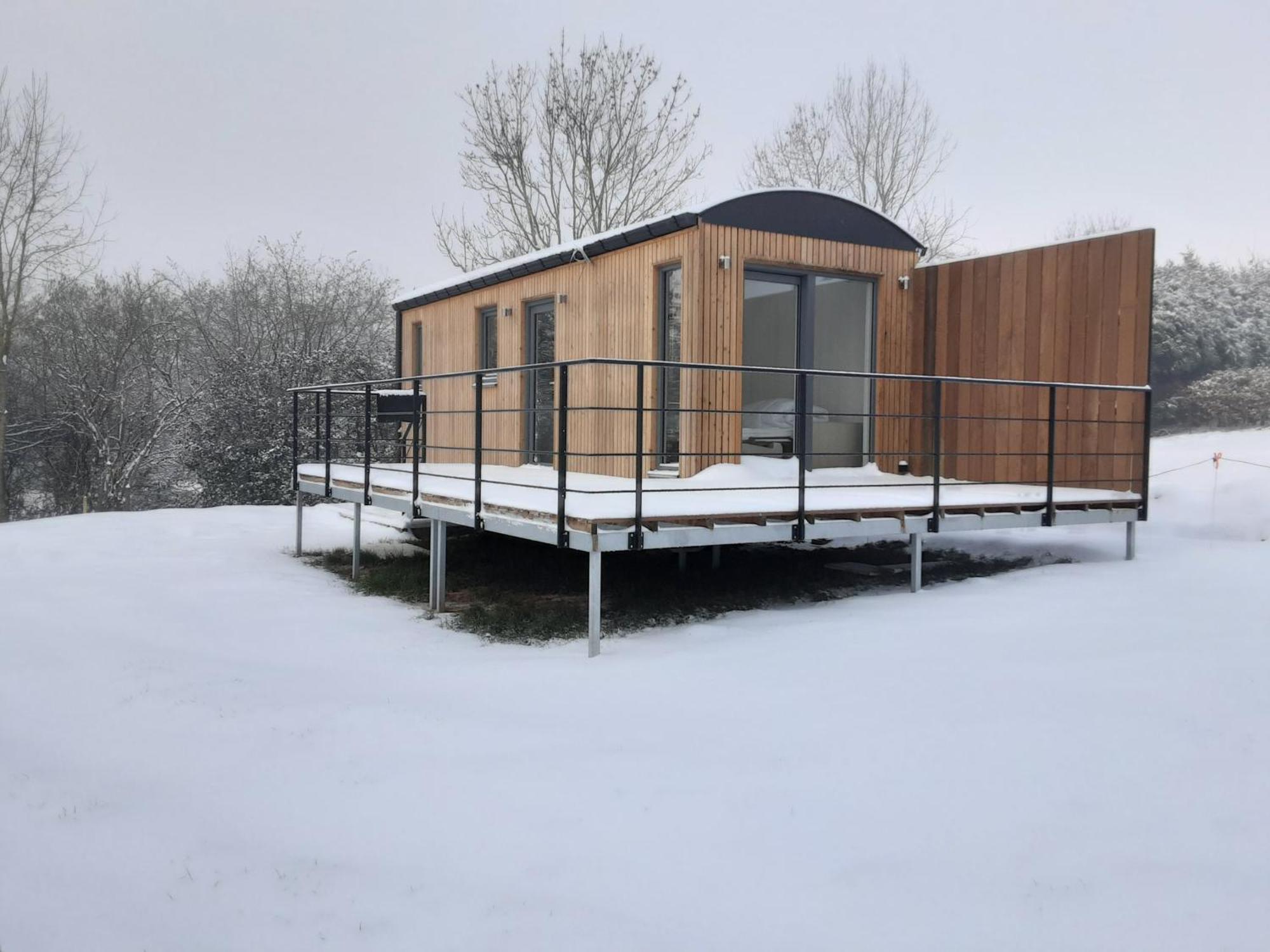 Au P'Tit Pre Des Salers Pensionat Hamois Exteriör bild
